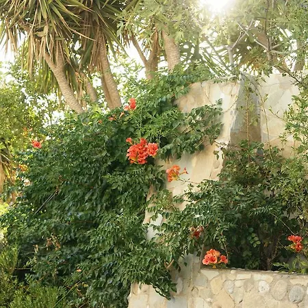 Lofos Hotel